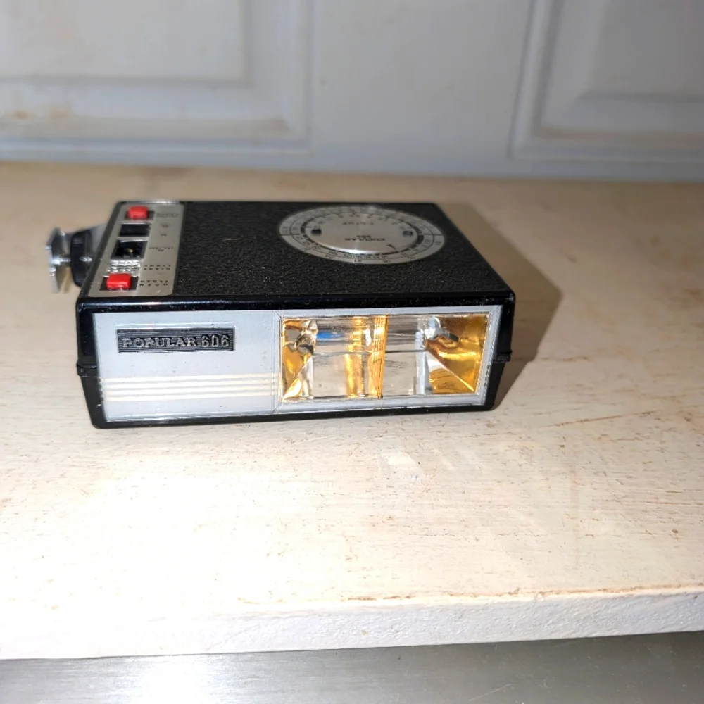 Vintage flash unit
